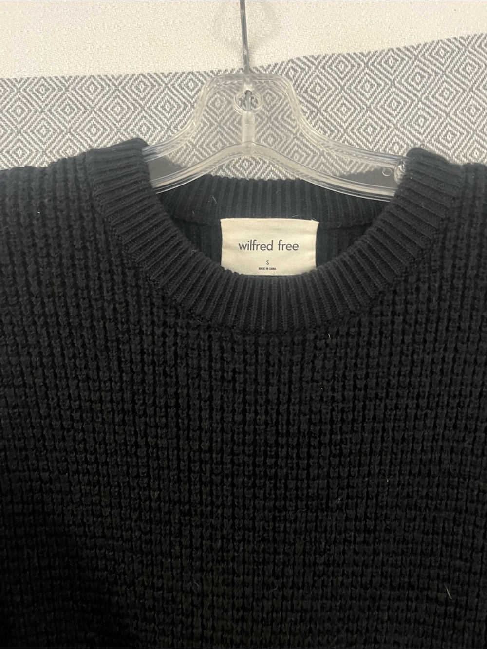 Wilfred Black Ribbed Crewneck Sweater